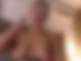 Live cam show with Paulandreacampo - Petite on SpankPalCams