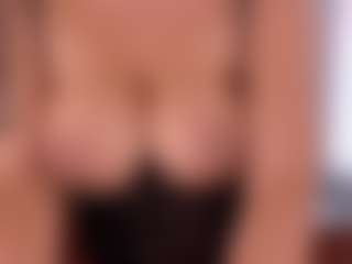 Live cam show with Paulandreacampo - Spank Blonde Hair on Dolls Live
