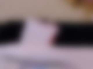 Live cam show with HessaHessy - Smoking on Camiplay Live