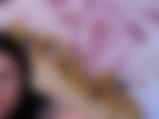 Live cam show with HessaHessy - MILF Teen (18+) on TottyGirls