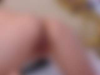 HessaHessy MILF webcam performer live streaming