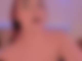 Live cam show with JULIETA - Squirt on Camsoda