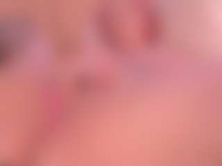 Live cam show with JULIETA - Curvy on xDating