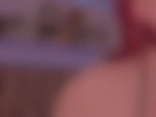 Live cam show with JULIETA - Brown Eyes Red Hair on Camsoda