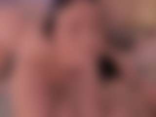 Live cam show with JULIETA - Big Tits Toys on xxxlivecams.org