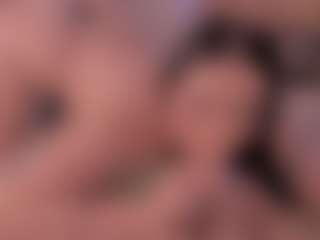 Live cam show with JULIETA - Bedroom Curvy on Camsoda