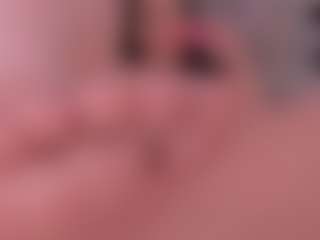 Live cam show with JULIETA - Curvy Teen (18+) on Camsoda