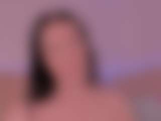 Spettacolo in cam dal vivo con JULIETA - Tease Big Tits su Camsoda