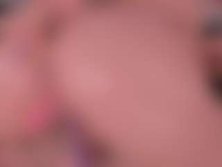 Live cam show with JULIETA - Curvy Teen (18+) on Camsoda