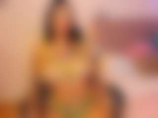 Live cam show with juliettagibson - Submissive on Dare Cams