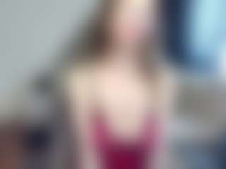 EvaMoon222 MILF webcam performer live streaming