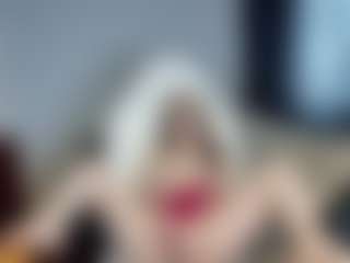 EvaMoon222 MILF webcam performer live streaming