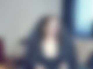 Live cam show with EvaMoon222 - Natural on livesexfox.com
