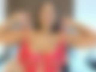 Live cam show with Milf Mia - Ebony on Latina Girls | colombia