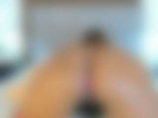 Live cam show with Milf Mia - Ebony on galaxygirlnitro.com | colombia