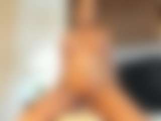 Live cam show with Milf Mia - BBW Ebony on infinitiblacc.com