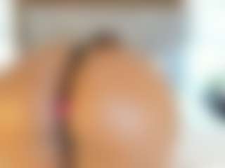 Live cam show with Milf Mia - Lush on galaxygirlnitro.com