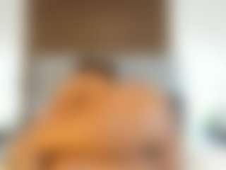 Milf Mia's Live Sex Cam Show