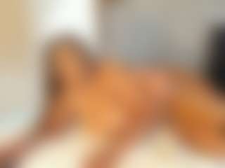 Live cam show with Milf Mia - Ebony on CSO-WL | colombia