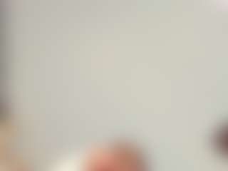 Live cam show with Milf Mia - Sexwebcam Black on TeamSkeetLive