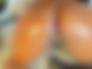 Milf Mia's Live Sex Cam Show