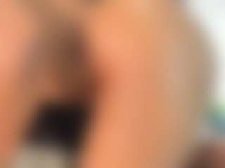 Milf Mia's Live Sex Cam Show