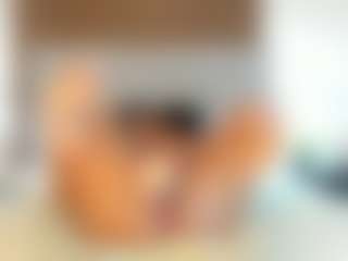 Live cam show with Milf Mia - Ebony on CamSodaAdn | colombia