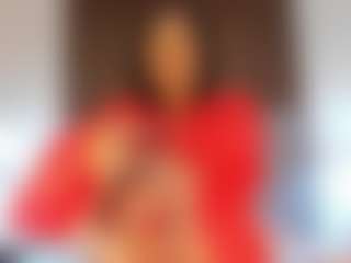 Live cam show with Milf Mia - Ebony Fetish on sexylive.show