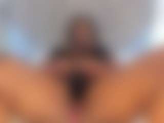 Live cam show with Milf Mia - BBW on Hubzter Live