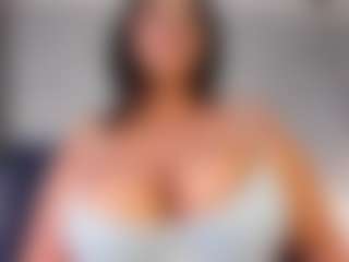 Live cam show with Milf Mia - Ebony on fapnchat | colombia