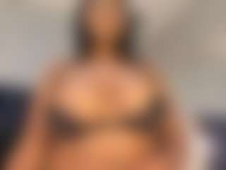 Milf Mia's Live Sex Cam Show