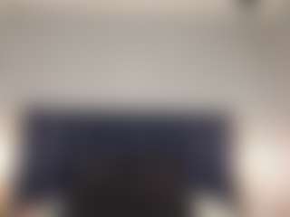 Live cam show with Milf Mia - Ebony on slutload | colombia