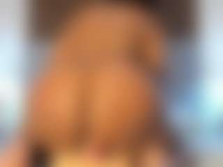Milf Mia's Live Sex Cam Show