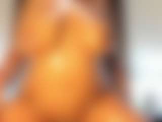 Live cam show with Milf Mia - Joi on chickslive.net