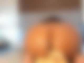 Live cam show with Milf Mia - Role Play on Instabang