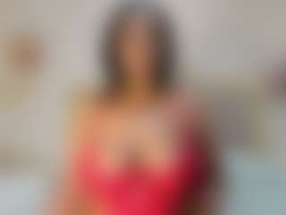 Live cam show with Milf Mia - Ebony Big Tits on CamwithHer