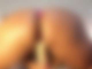 Milf Mia's Live Sex Cam Show