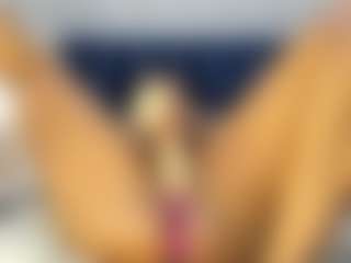 Milf Mia's Live Sex Cam Show