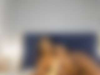 Live cam show with Milf Mia - Black Squirt on madthumbs