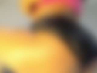 Live cam show with Milf Mia - Ebony on Camsoda | colombia