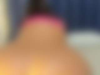 Spettacolo in cam dal vivo con Milf Mia - Fetish su Camsoda