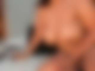 Milf Mia's Live Sex Cam Show