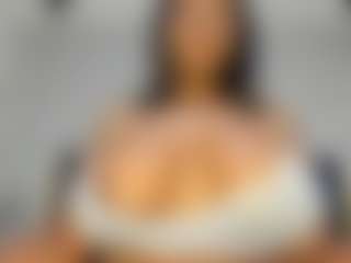 Live cam show with Milf Mia - Drinking on WildCum