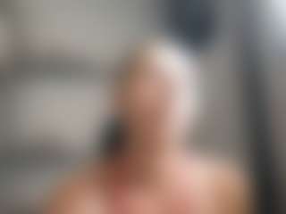 Live cam show with brenda89 - Public MILF on Camsoda