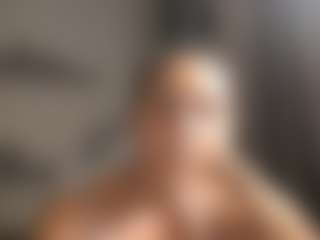 Live cam show with brenda89 - Bedroom on infinitiblacc.com