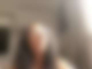 Live cam show with brenda89 - Amateur MILF on Camming Site