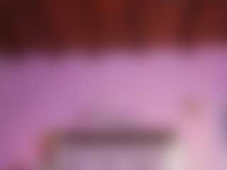 Live cam show with Emma R - Squirt on pussylord.com