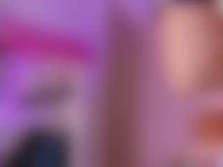 Live cam show with Emma R - Blonde Hair on StripNow