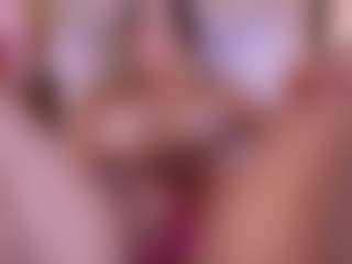 Live cam show with Emma R - Bikini on Camsoda