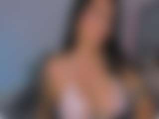 Live cam show with Lana Belle - Twerk on Fling VIP Chat